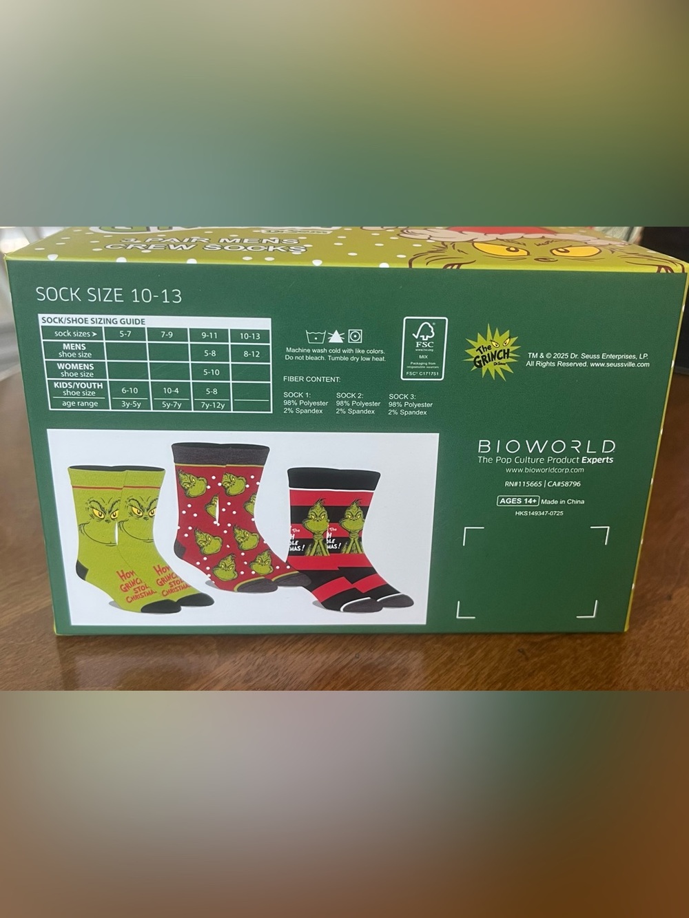 🌻 The Grinch Crew Socks - Green & Red (3-Pack) New In Package - Picture 2 of 2